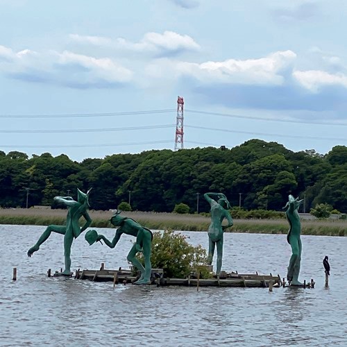 手賀沼の河童の像