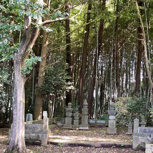 原氏の墓所