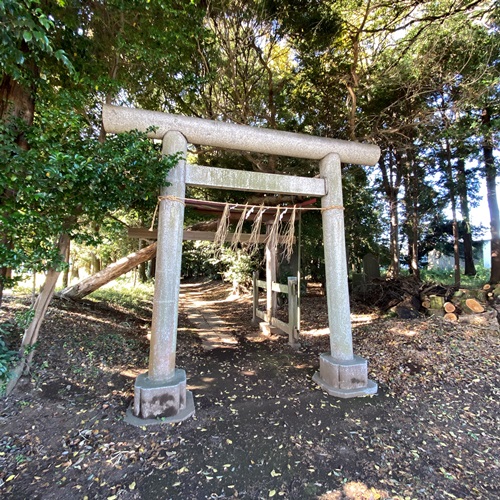 名内鳥見神社