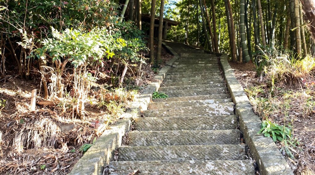 中峠水神社