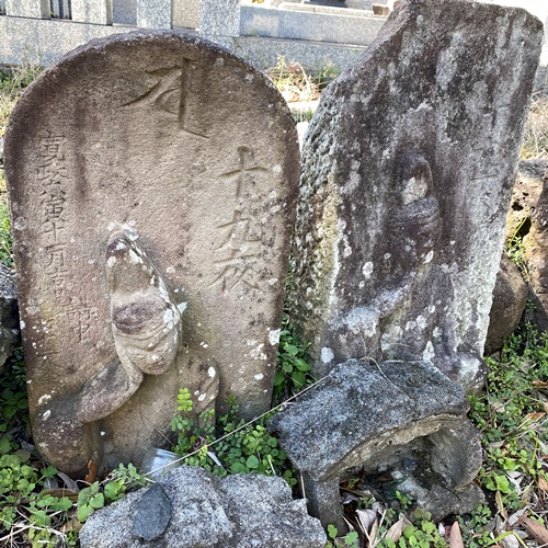 布佐 愛宕神社近くの石造物
